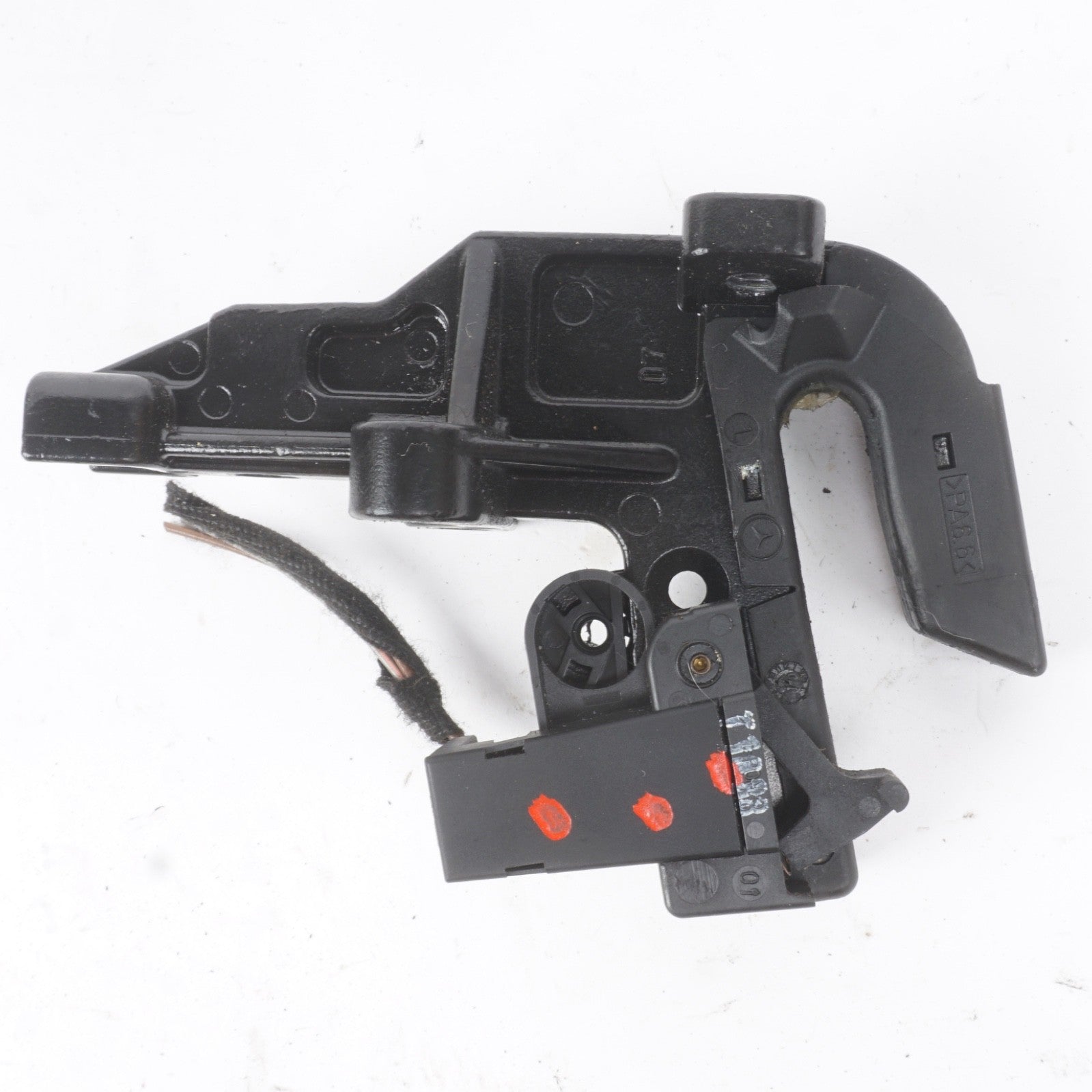 2010 - 2016 Mercedes W207 E550 E350 Convertible Left Lock Actuator OEM