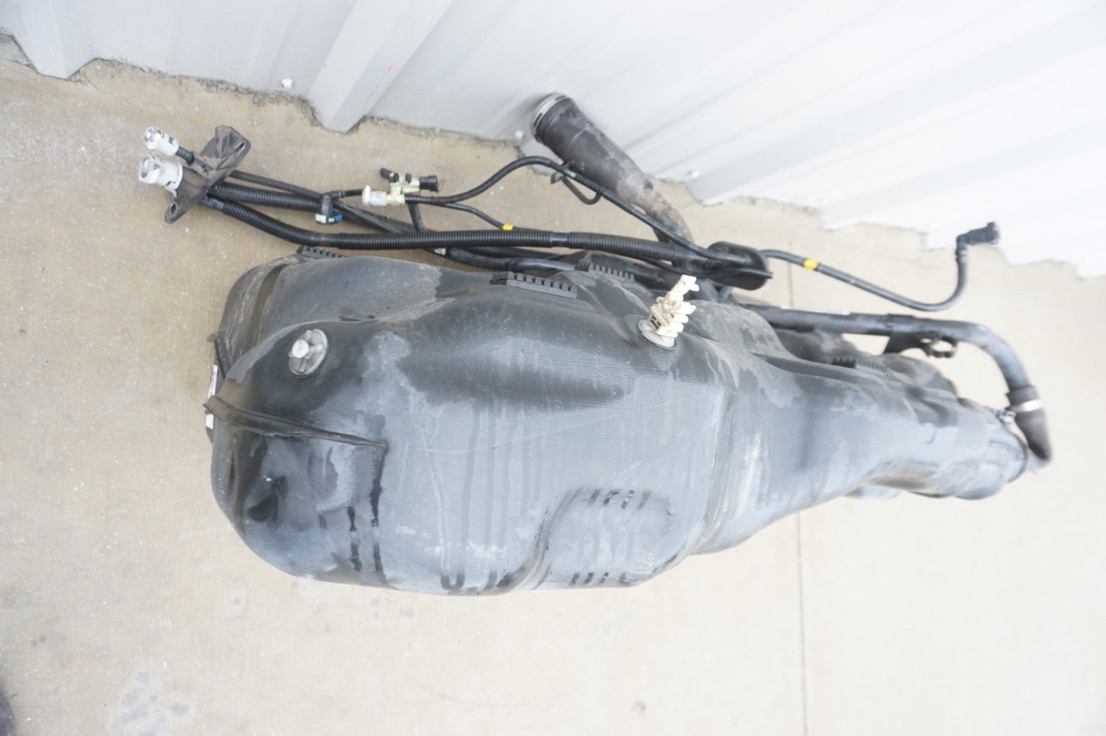 2015 - 2023 Jeep Renegade Fuel Gas Tank Storage Bottle Reservoir OEM