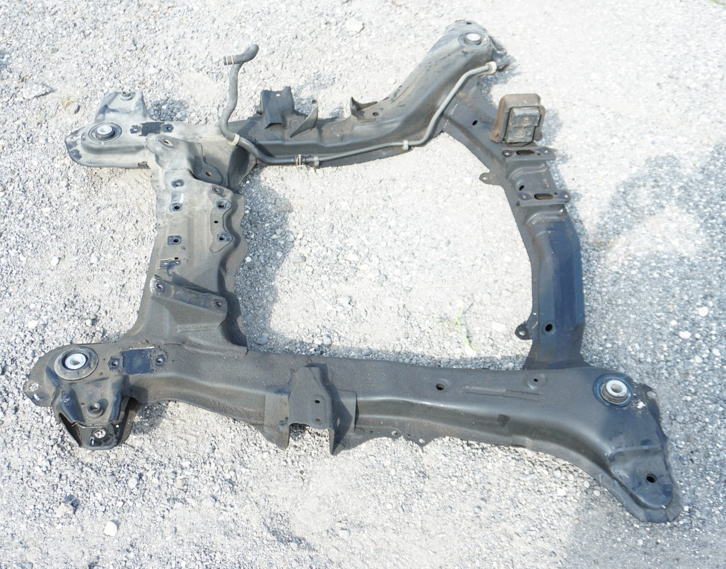 2011 - 2017 HONDA ODYSSEY FRONT CROSSMEMBER SUBFRAME ENGINE CRADLE OEM