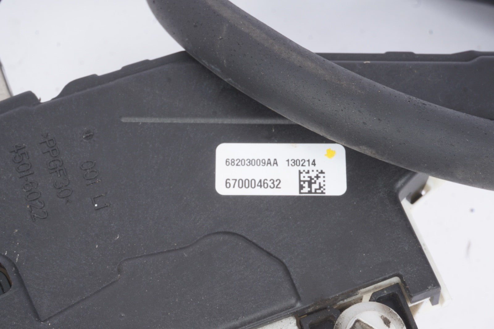 2014-2017 Maserati Ghibli Rear Left Side Door Lock Latch Actuator Mechanism OEM