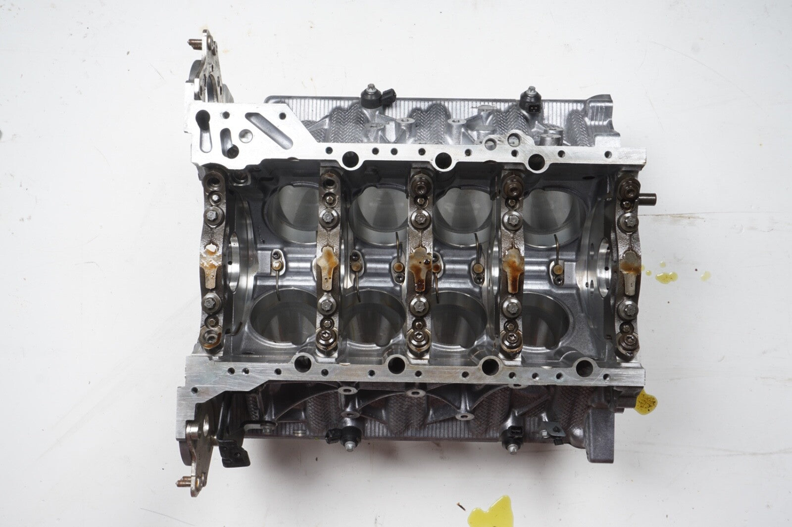 2011-2016 BMW 550I F10 ENGINE CYLINDER BLOCK HOUSING OEM