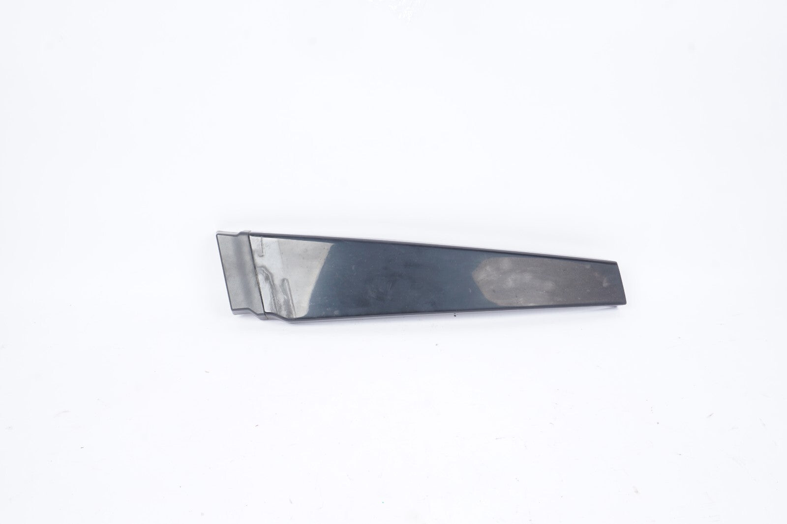 2004  - 2010 Audi A8 A8L Driver Left Exterior B-Pillar Molding Trim  OEM