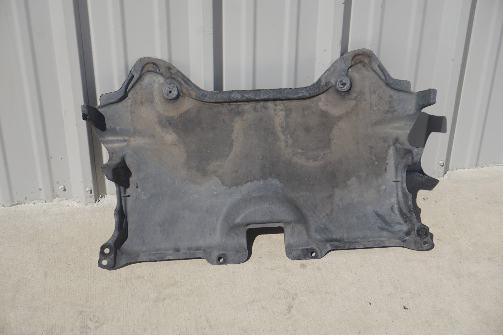 08-15 Mercedes C300 C350 C63 AMG Engine Cover Splash Shield Guard OEM