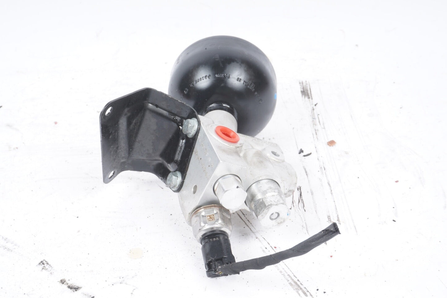00-08 Mercedes R230 SL500 Pressure Relief Valve ABC Hydraulic Suspension Oem