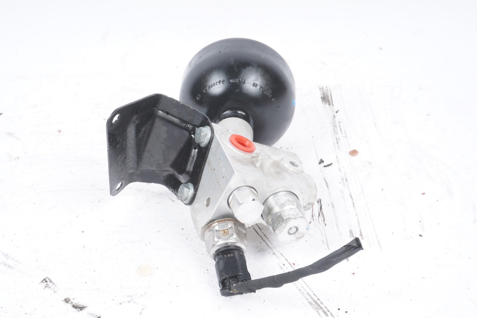 00-08 Mercedes R230 SL500 Pressure Relief Valve ABC Hydraulic Suspension Oem