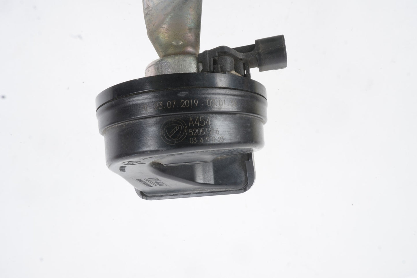 2015-2023 Jeep Renegade Horn Signal Right OEM