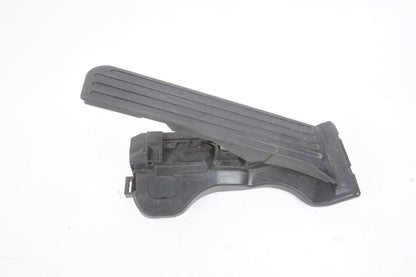 12-22 Volkswagen Passat Accelerator Gas Pedal Assembly 1K1723503AR OEM