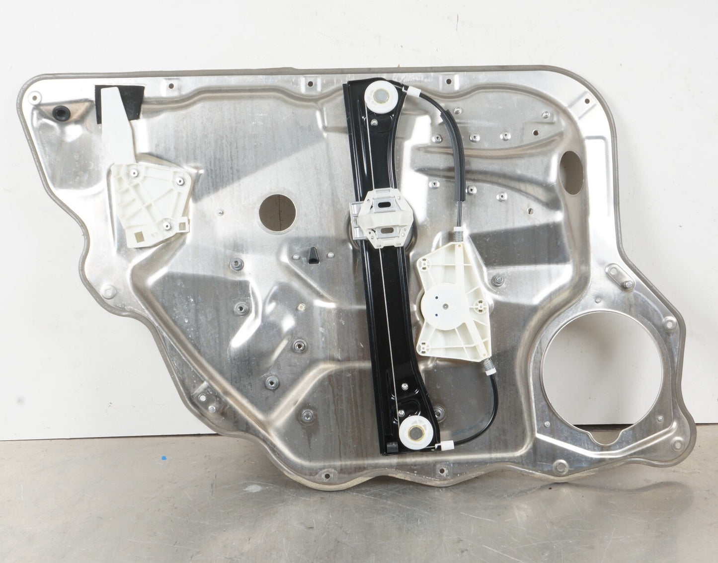 07-13 Mercedes W221 S400 S550 Rear Right Passenger Door Window Regulator Frame