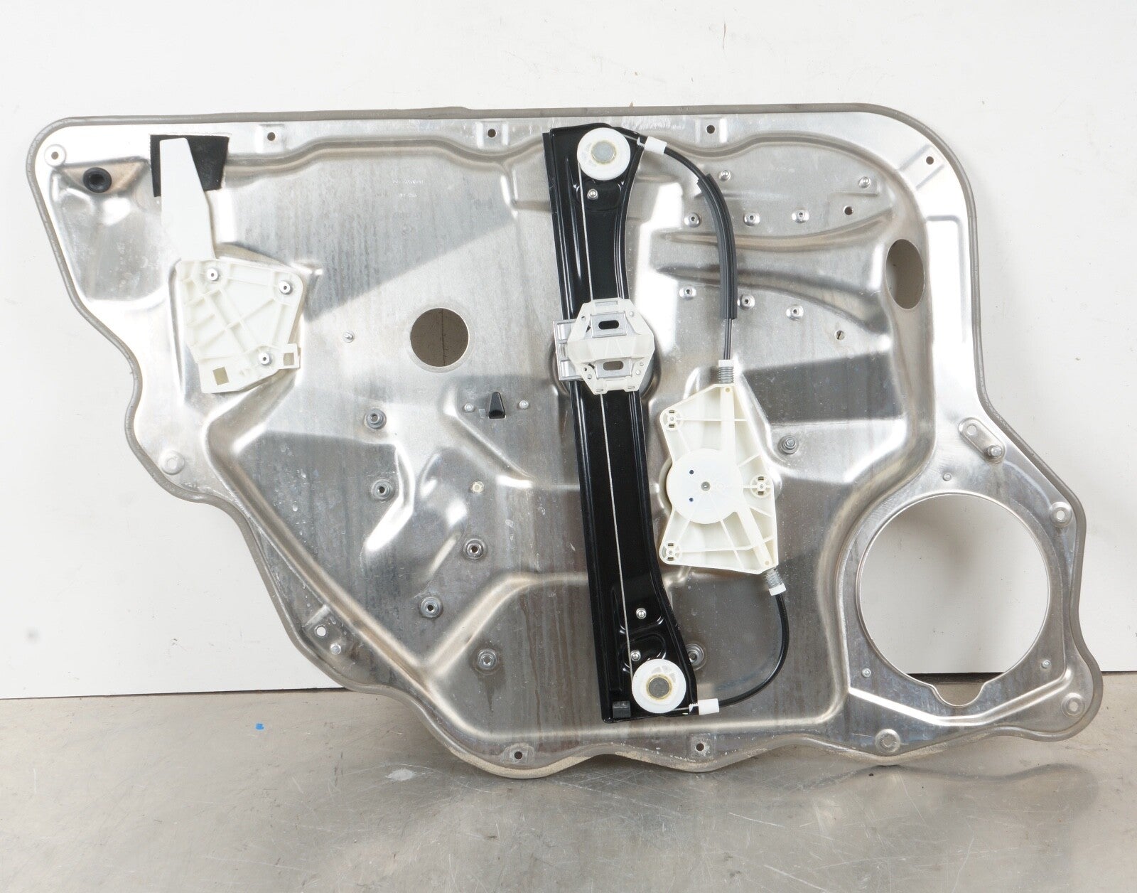 07-13 Mercedes W221 S400 S550 Rear Right Passenger Door Window Regulator Frame