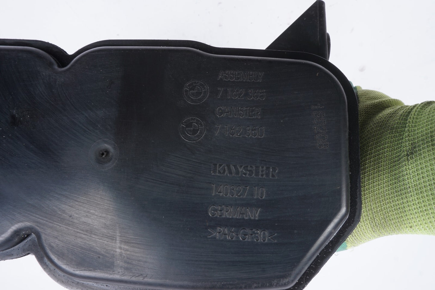 06-10 BMW E64 650i Fuel EVAP Emission Vapor Charcoal Canister 7162365 OEM