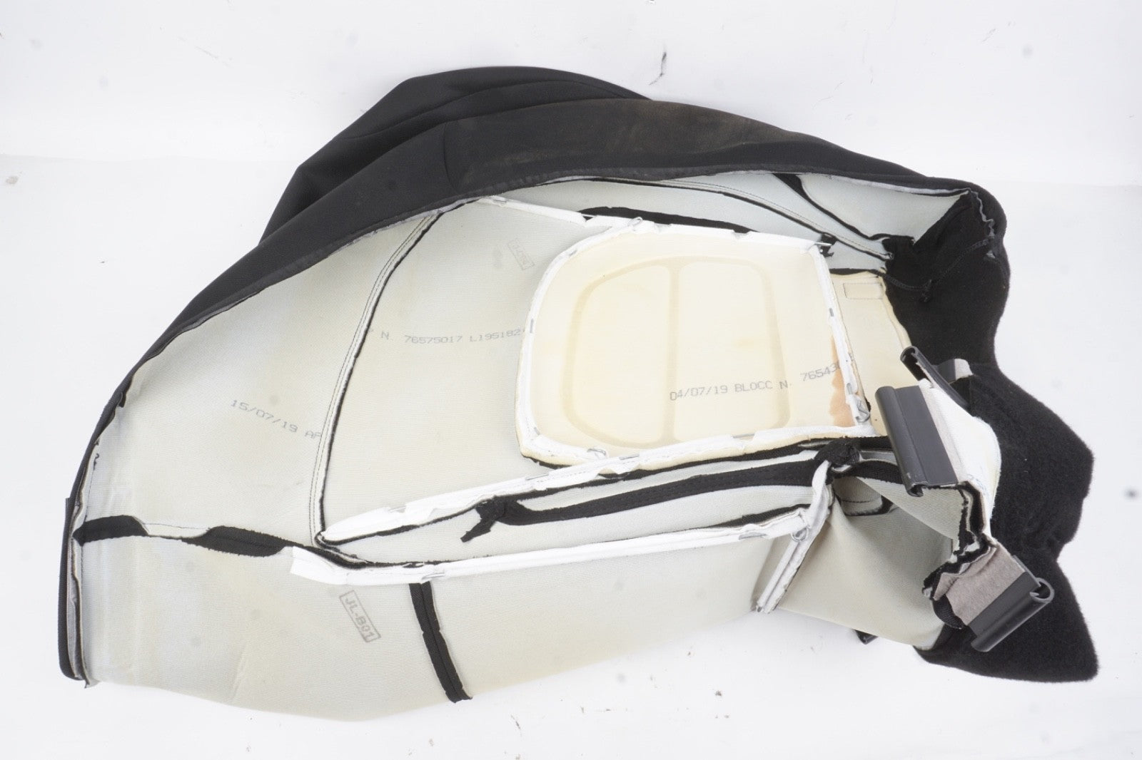 2018 - 2022 Jeep Renegade Rear Bottom Side 2ND Row Upper Seat Cushion Assembly