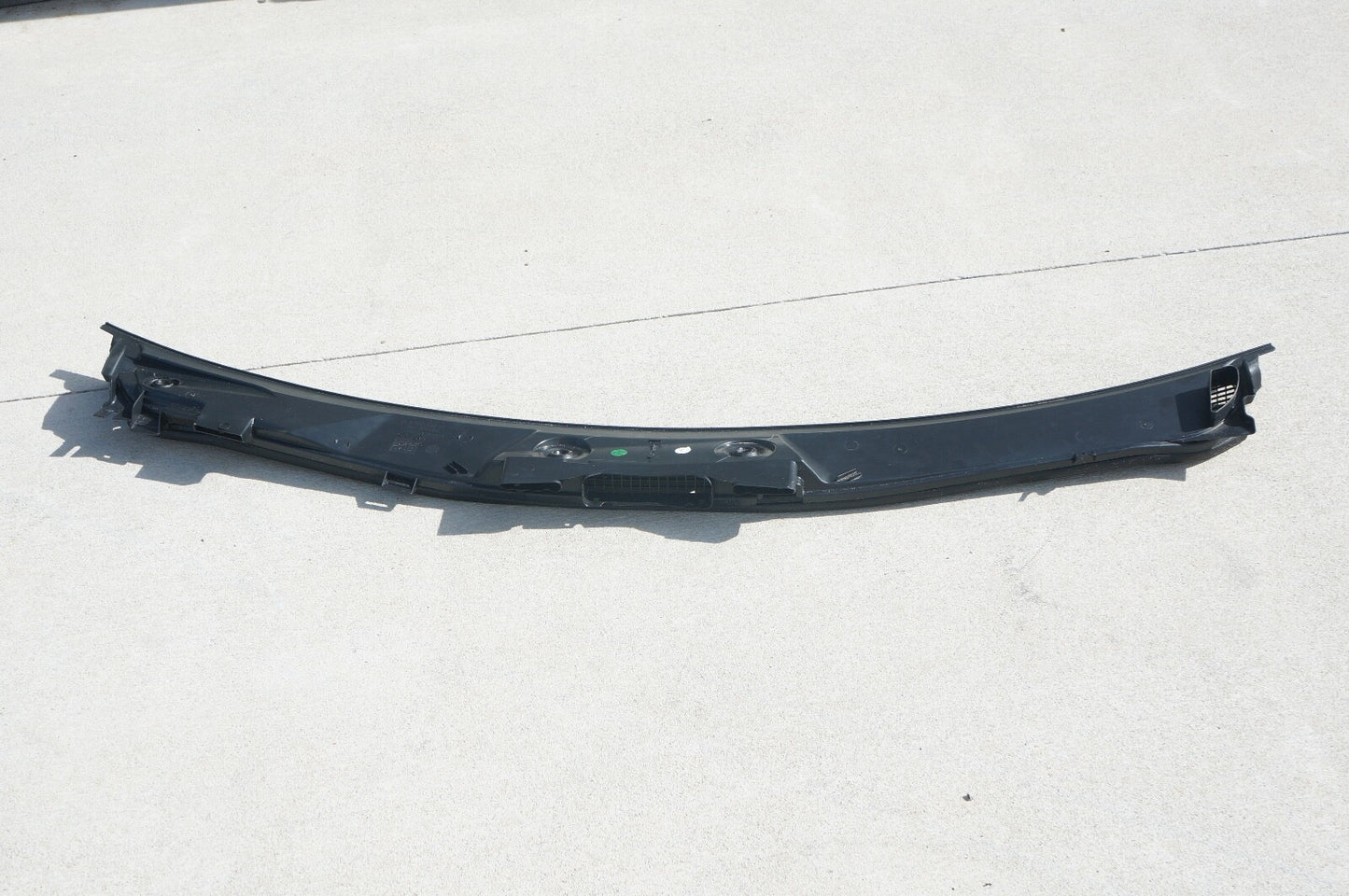 2013-2020 MERCEDES SL400 SL450 SL550 - FRONT WINDSHIELD WIPER COWL GRILLE COVER