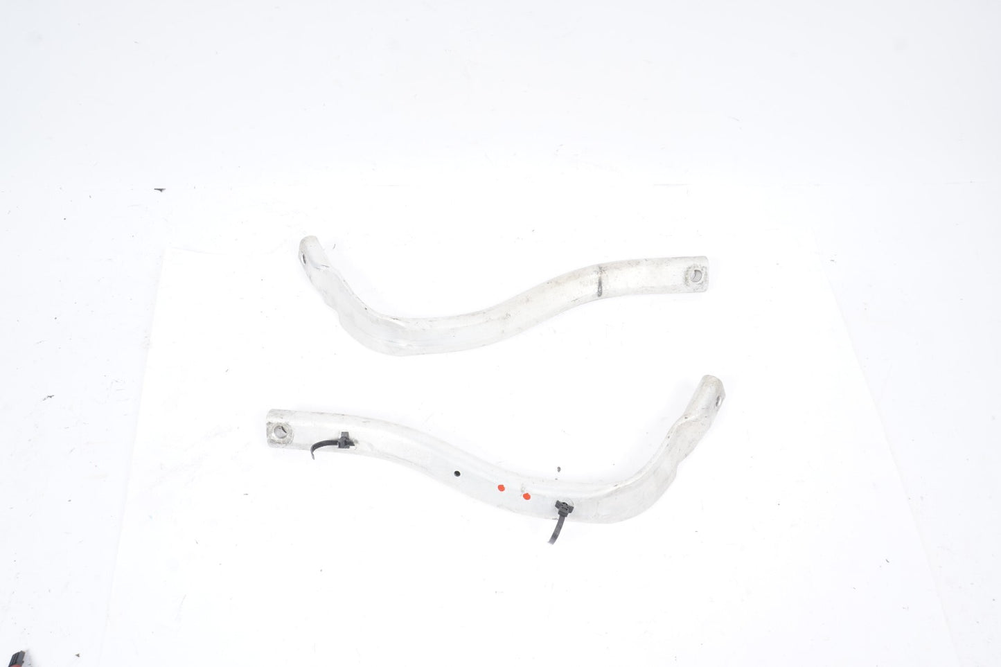 2011-2018 Audi A8L A8 Front Left & Right Fender Support Brace Bracket SET OEM