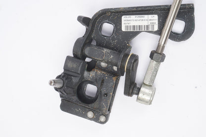 2006 - 2013 VOLVO C70 CONVERTIBLE TOP FRONT LOCKING LATCH ASSEMBLY RIGHT LEFT