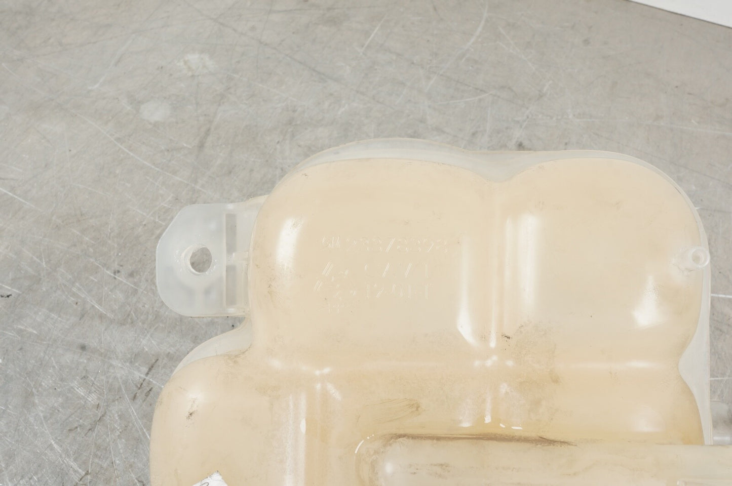 Radiator Coolant Reservoir 2020 2021 2022 Cadillac CT4 23378398