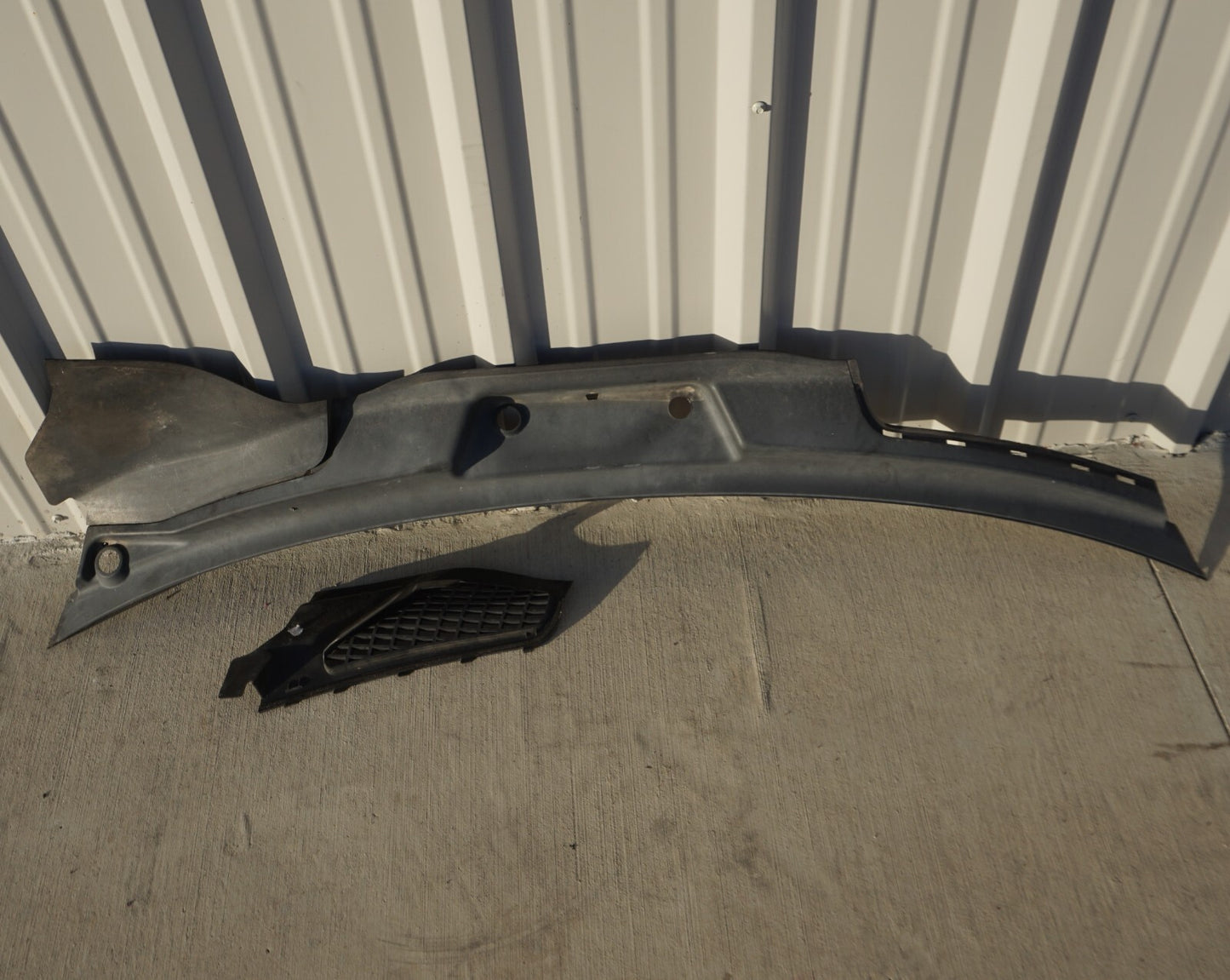 11 - 18 Porsche Cayenne 958 Windshield Cowl Panel Trim Cover  OEM