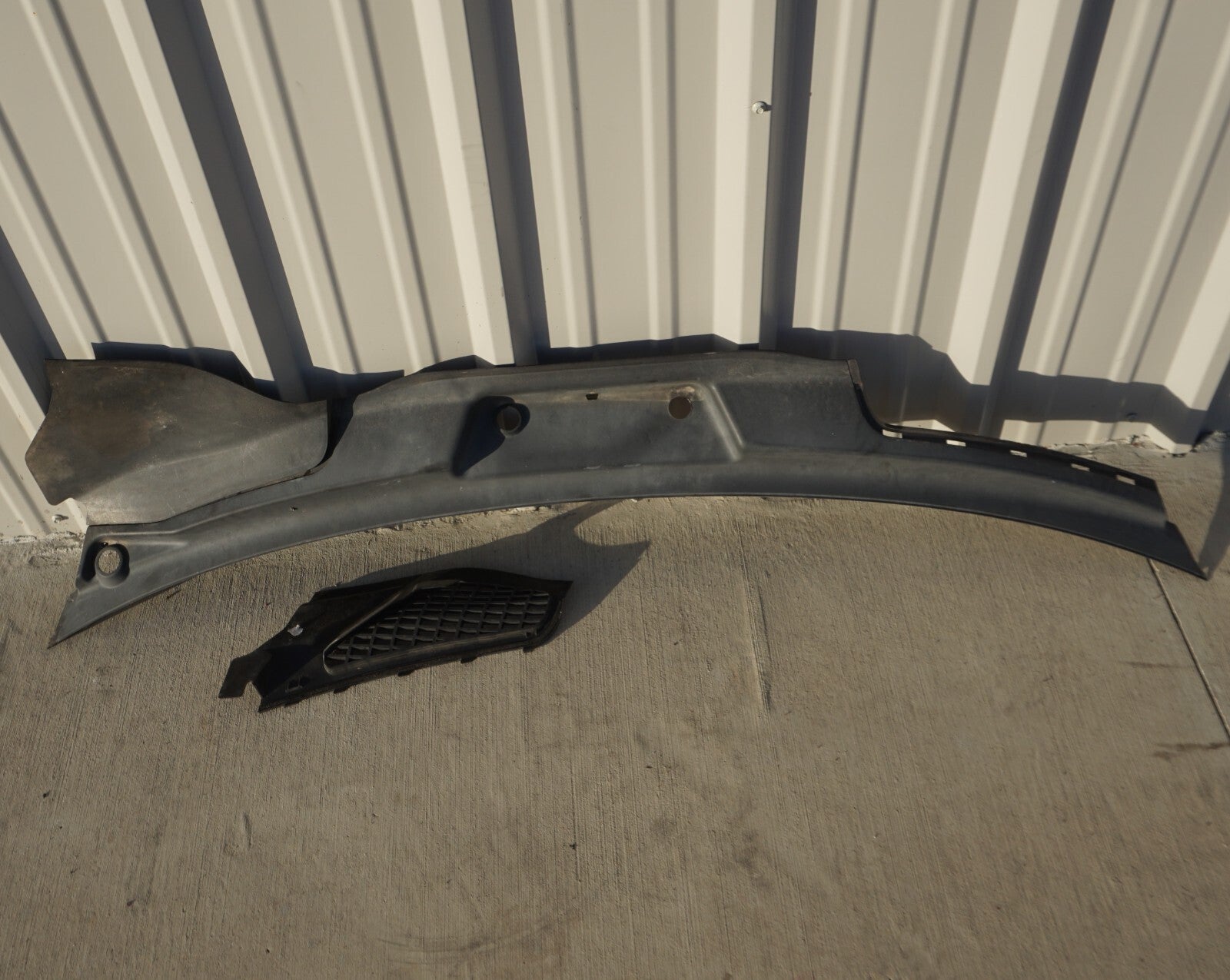 11 - 18 Porsche Cayenne 958 Windshield Cowl Panel Trim Cover  OEM