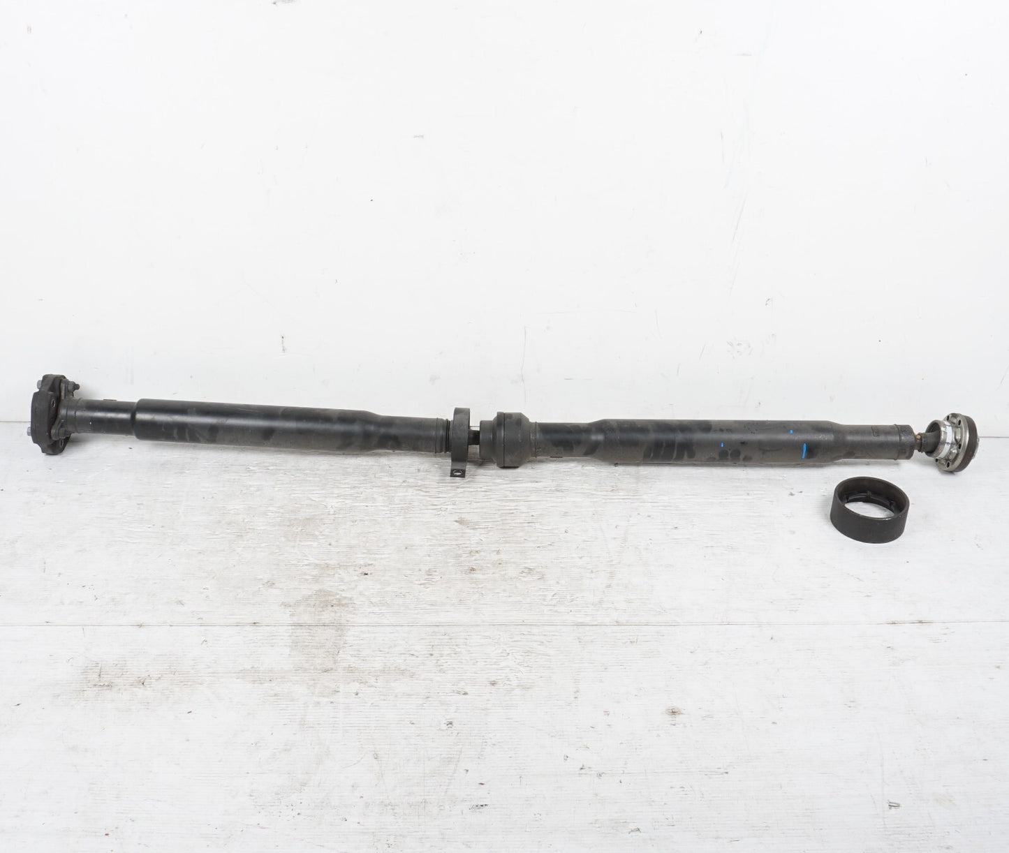 2014-2017 Maserati Ghibli 3.0L RWD Rear Driveshaft 06700085450 OEM 51K