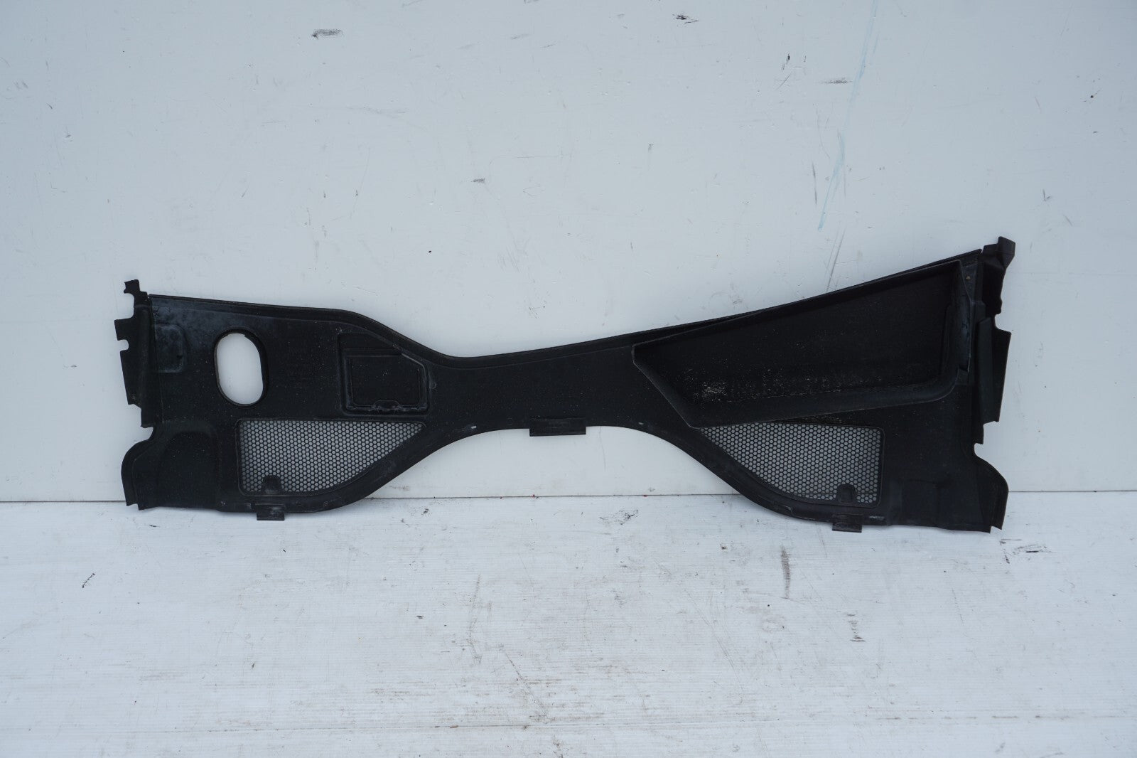 2012 - 2018 AUDI A7 S7 FRONT WINDSHIELD WIPER COWL GRILLE COVER PANEL OEM