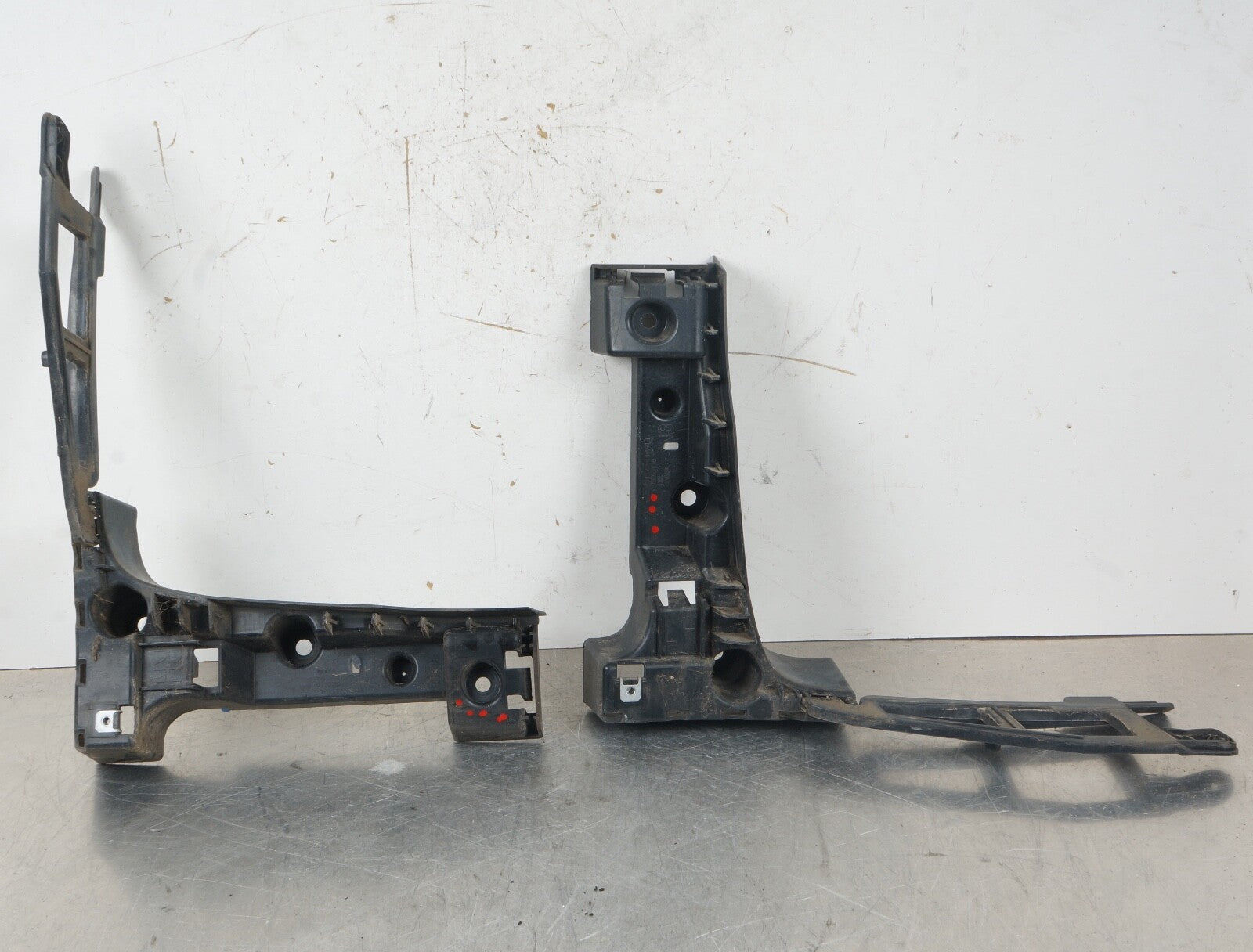 07-13 BMW E70 X5 REAR RIGHT LEFT DRIVER SIDE BUMPER MOUNT BRACKET OEM