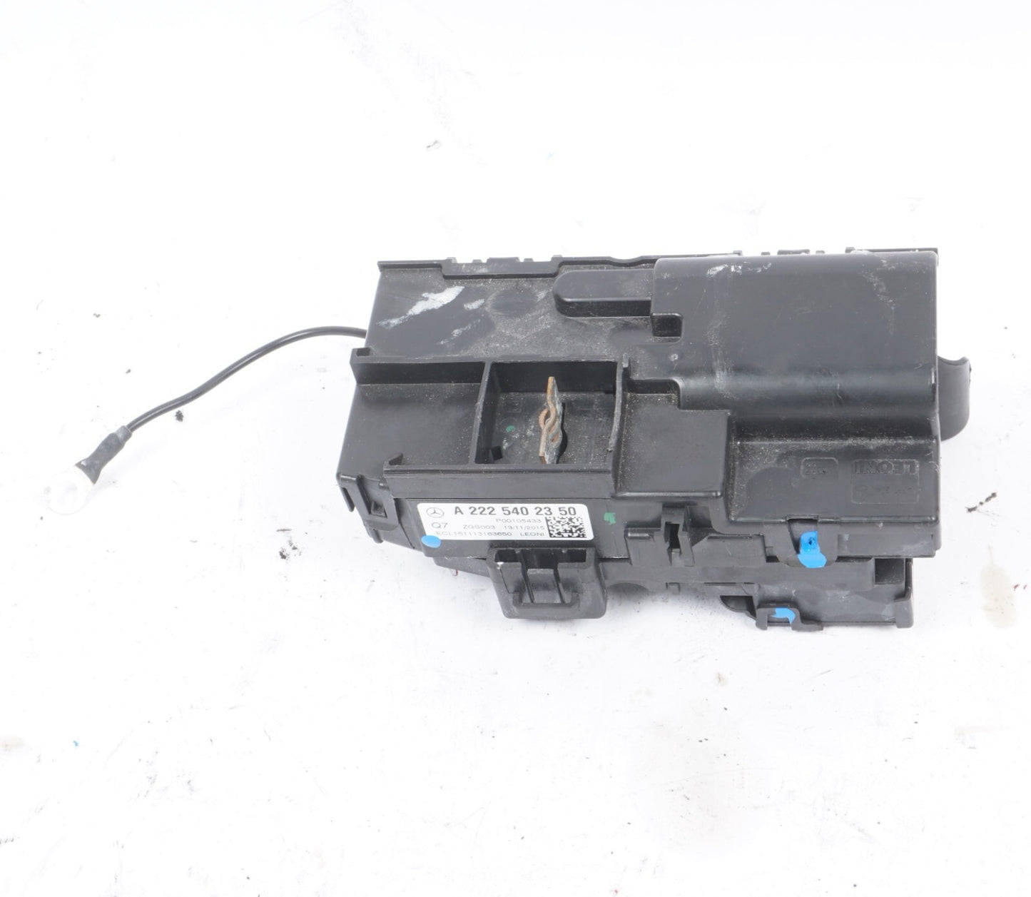 14-17 Mercedes S550 W222 Front Right Engine Fuse Box Junction 2225402350 OEM