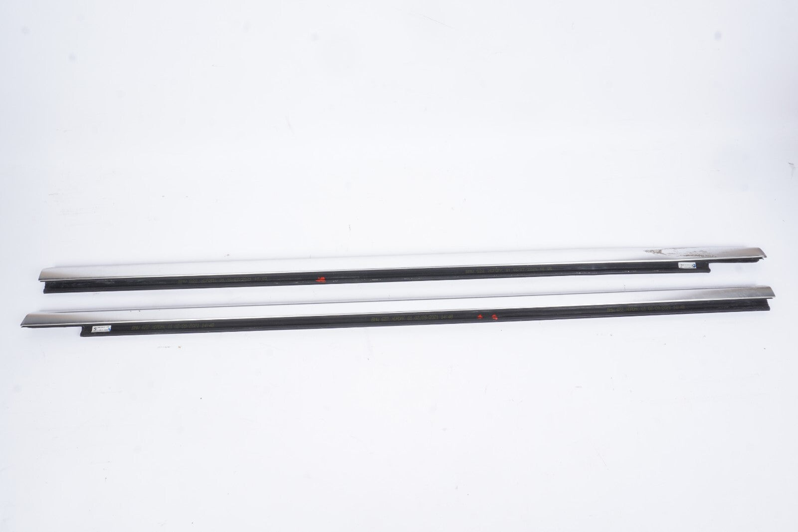 21-23 BMW 430I M440I Convertible G23 Front Door Window Belt Molding LH&RH OEM