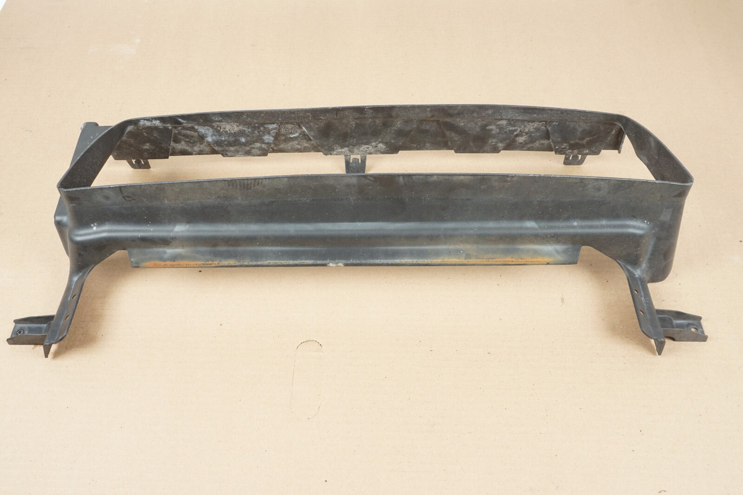 2006-2013 VOLVO C70 T5 Front Air Guide Duct Bumper Upper Trim 30678470  OEM