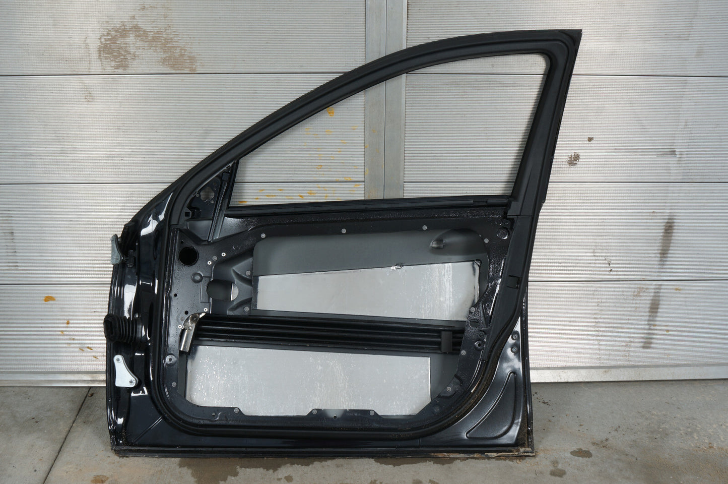 2007 - 2013 MERCEDES-BENZ S550 FRONT RIGHT PASSENGER SIDE DOOR SHELL OEM