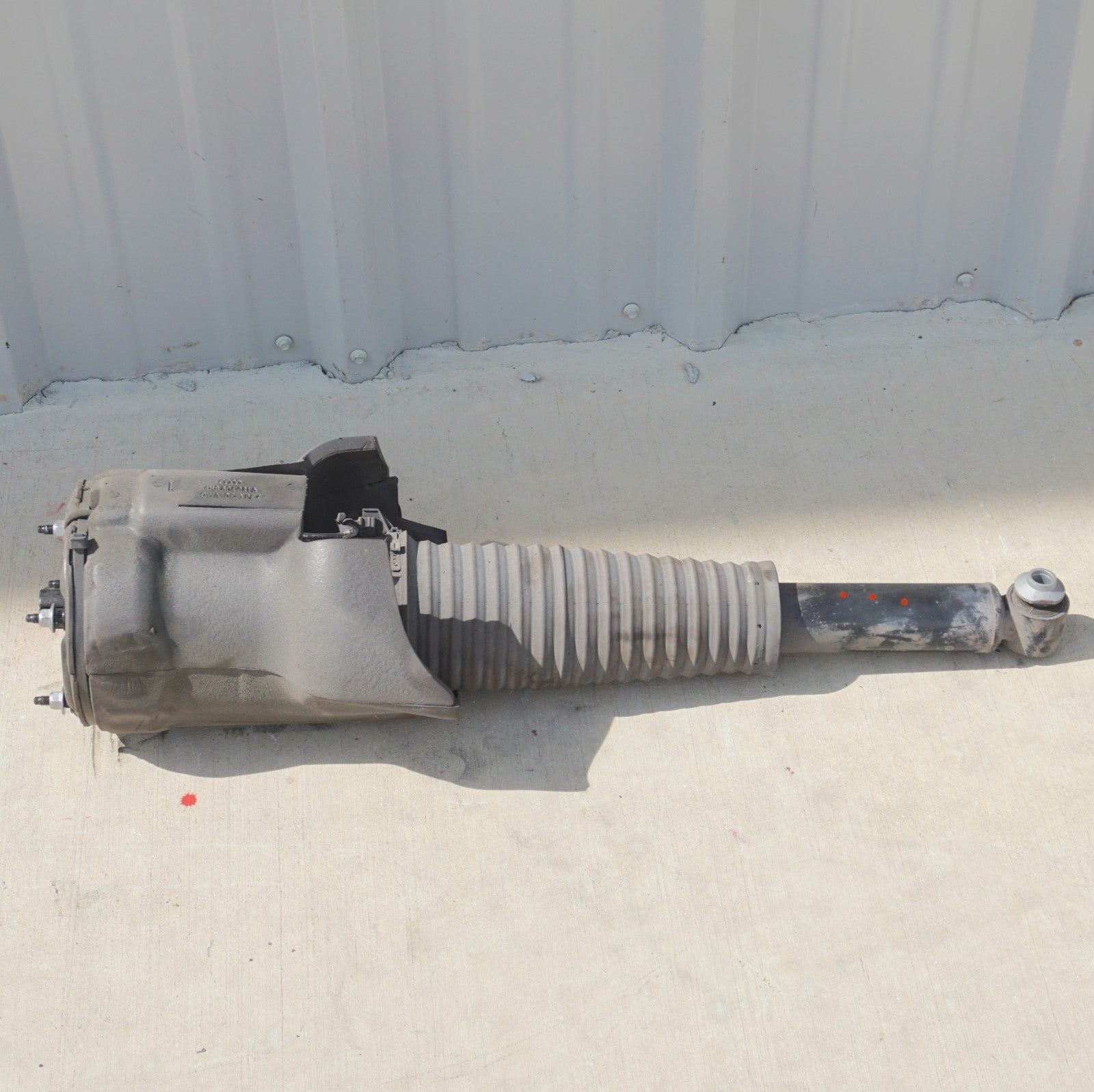 11-18 Audi A8L Rear Left Driver Air Suspension Shock Strut 4H0616001M OEM