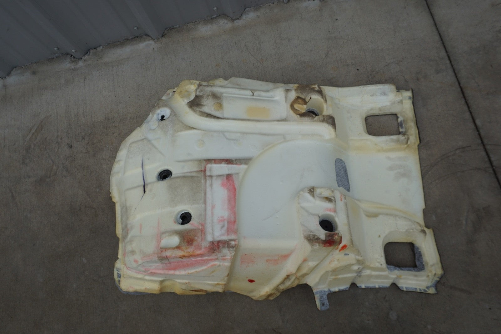 2022 - 2024 MERCEDES EQB350 X243 FRONT LEFT SIDE FLOOR CARPET COVER LINER OEM