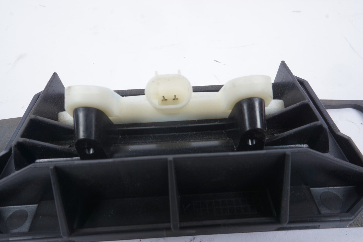 10-17 Mercedes W207 E350 E550 Coupe Rear Trunk Lid Trim Molding 2077500493 OEM
