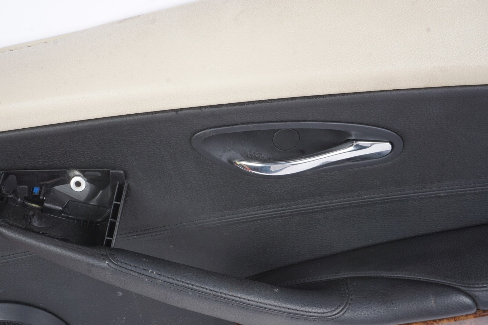 07-10 BMW 650i Passenger Right Front Interior Door Trim Panel Card 51417115496