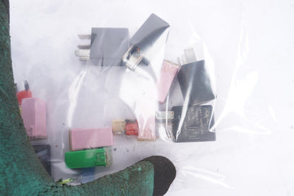2006 - 2012 VOLVO C70 FUSES FUSE RELAY RELAYS