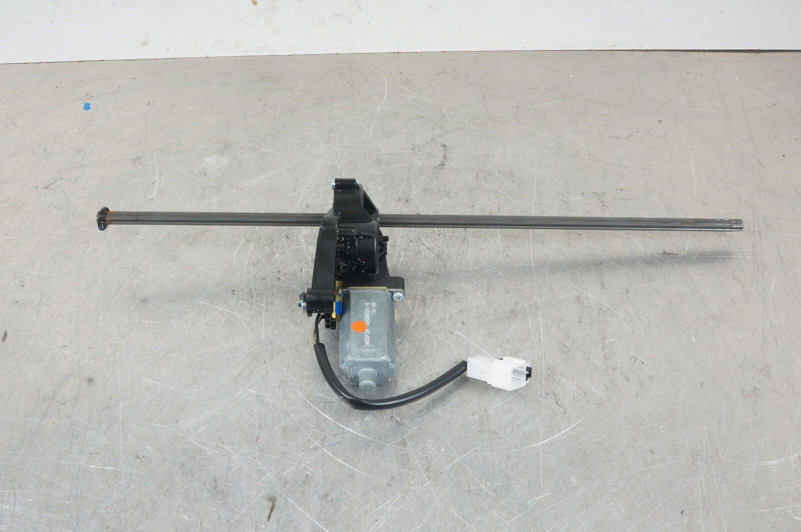 MERCEDES 0390203367 W204 FRONT RIGHT SEAT MOTOR DRIVE OEM C CLASS C250 C300