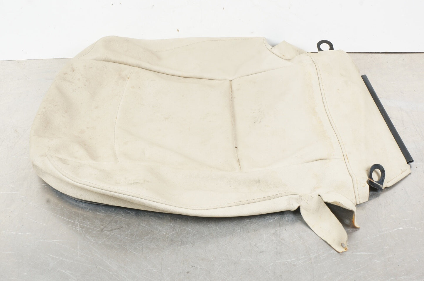2009-2012 BMW CONVERTIBLE 328I 335 - Front Right Lower SEAT Bottom Cushion