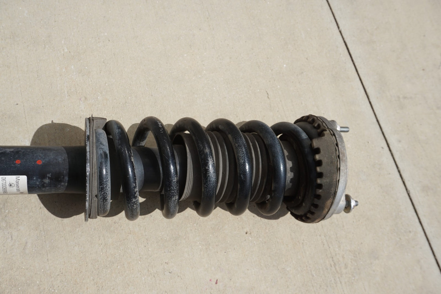 2014 - 2020 MASERATI GHIBLI FRONT RIGHT SHOCK ABSORBER SPRING STRUT OEM
