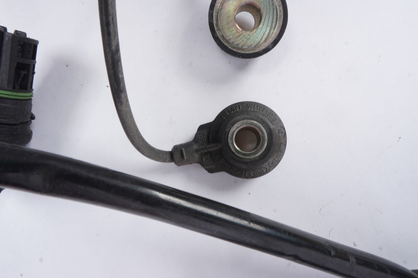 BMW ENGINE KNOCK PING DETONATION SENSORs OEM V8 N62 E65 E53 E60 E63 545 645 650