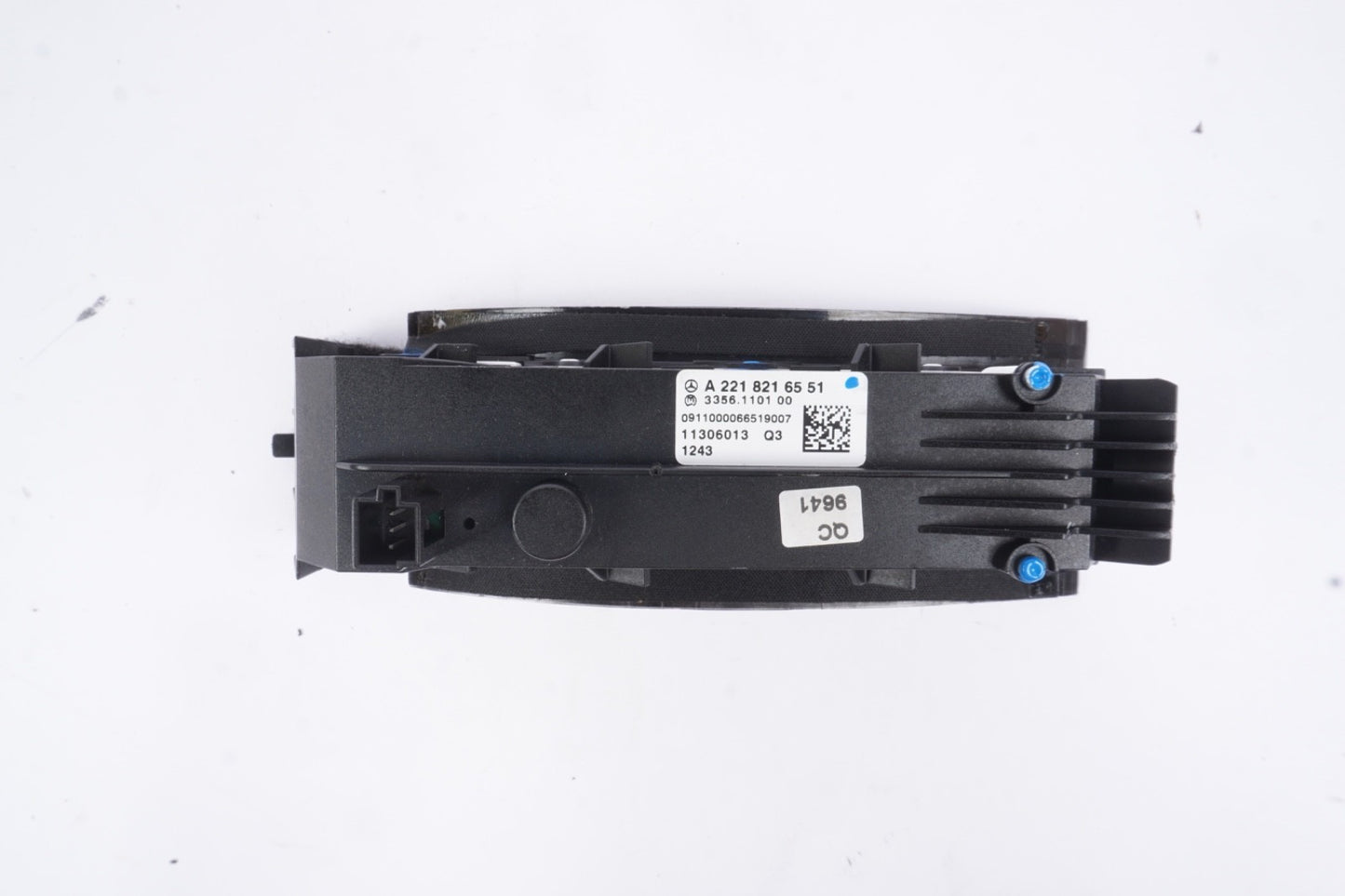 10-13 W221 MERCEDES S550 FRONT AIRMATIC SPORT CONTROL SWITCH  OEM 2218216551