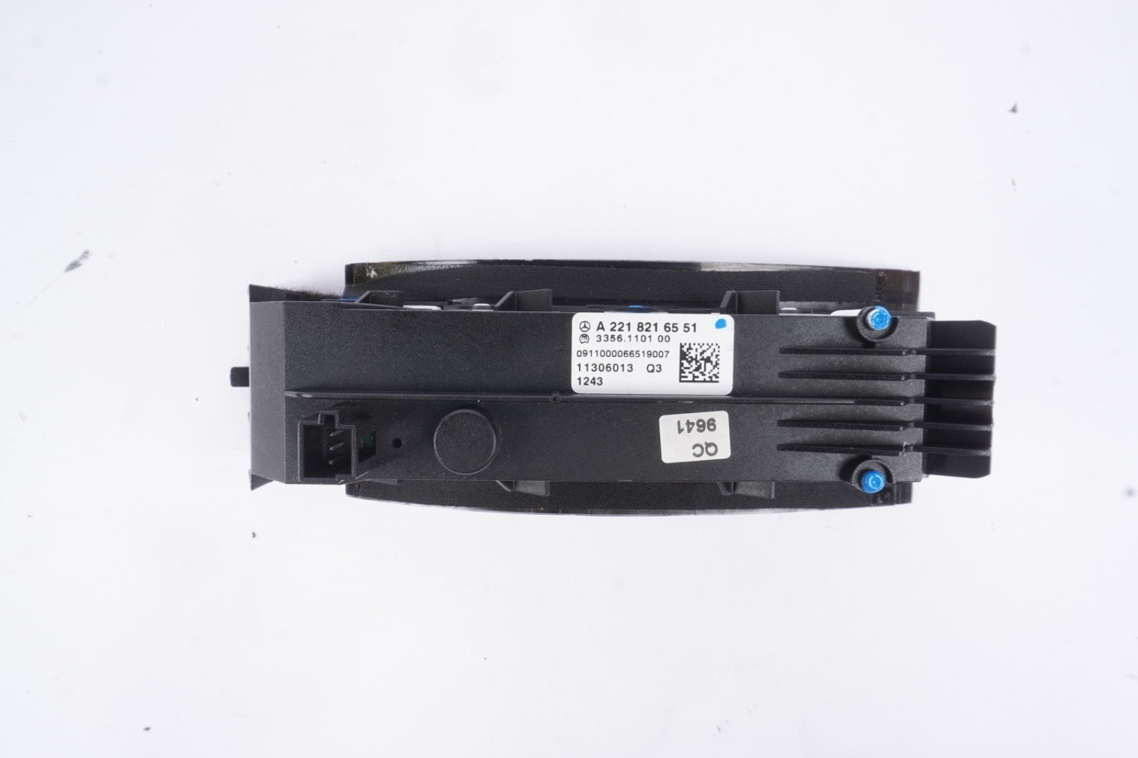 10-13 W221 MERCEDES S550 FRONT AIRMATIC SPORT CONTROL SWITCH  OEM 2218216551