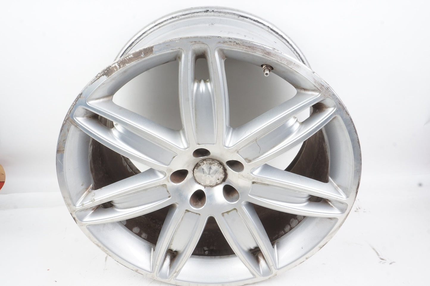 2014 - 2017 Maserati Quattroporte Ghibli Rear Wheel Rim OEM