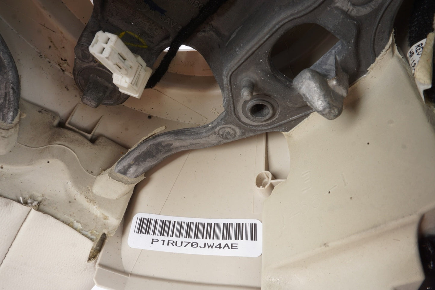 2012 - 2015 FIAT 500 STEERING WHEEL FXN34R820YS