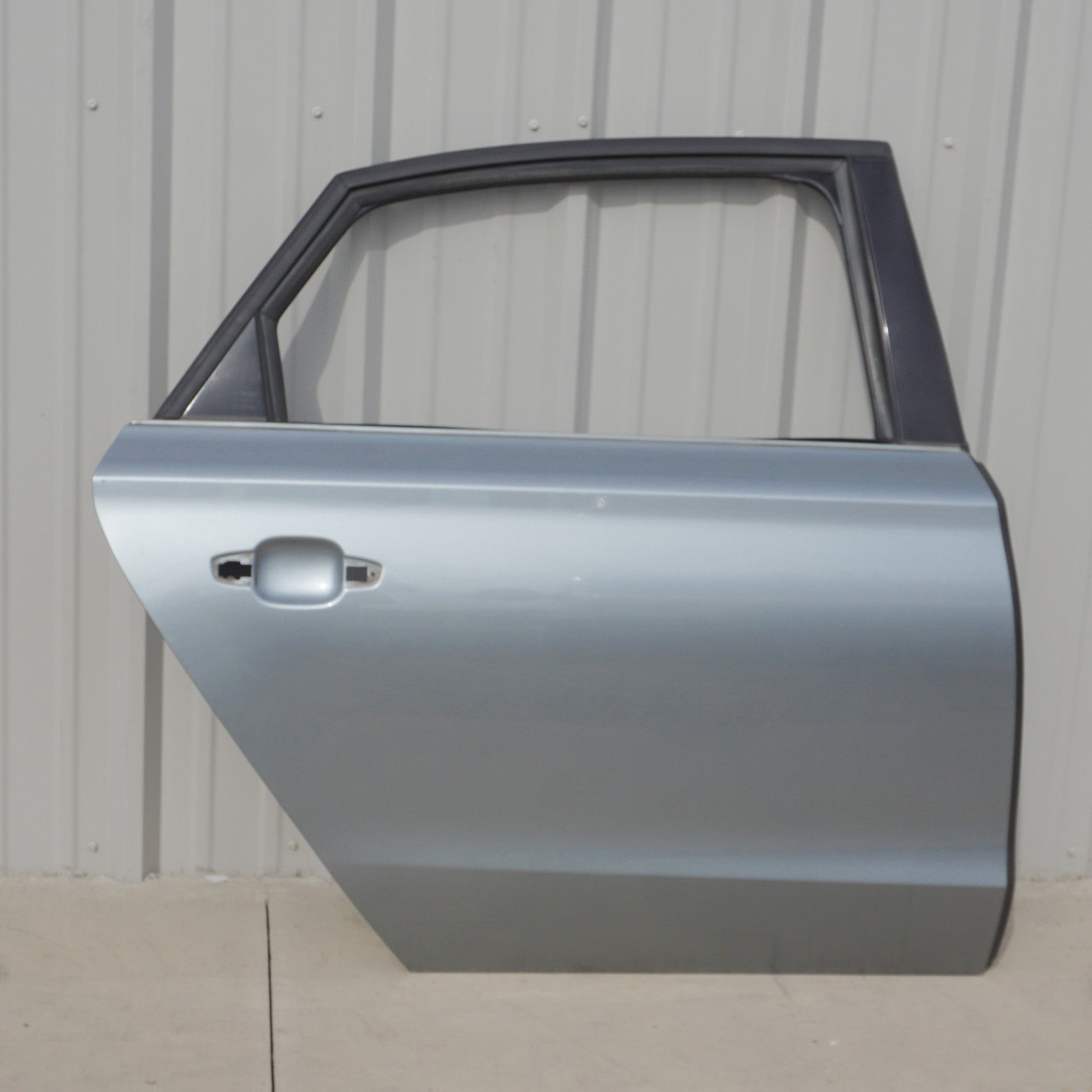 2011 - 2018 Audi A8l Rear Right Passenger Side Door Shell OEM *Long Base*