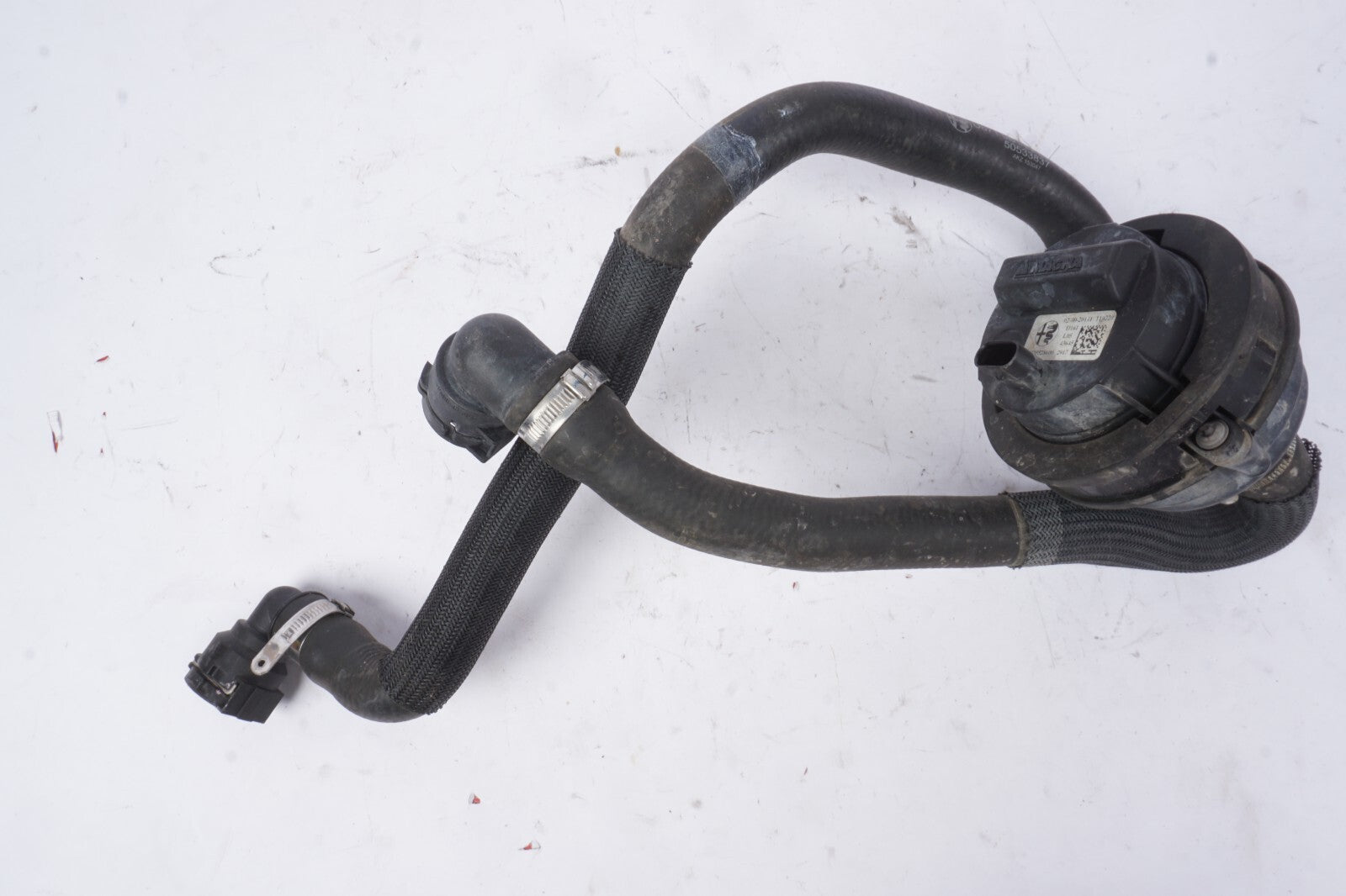 2017 - 2025 ALFA ROMEO GIULIA 2.0L WATER PUMP COOLANT HOSE PIPE 50553231 OEM