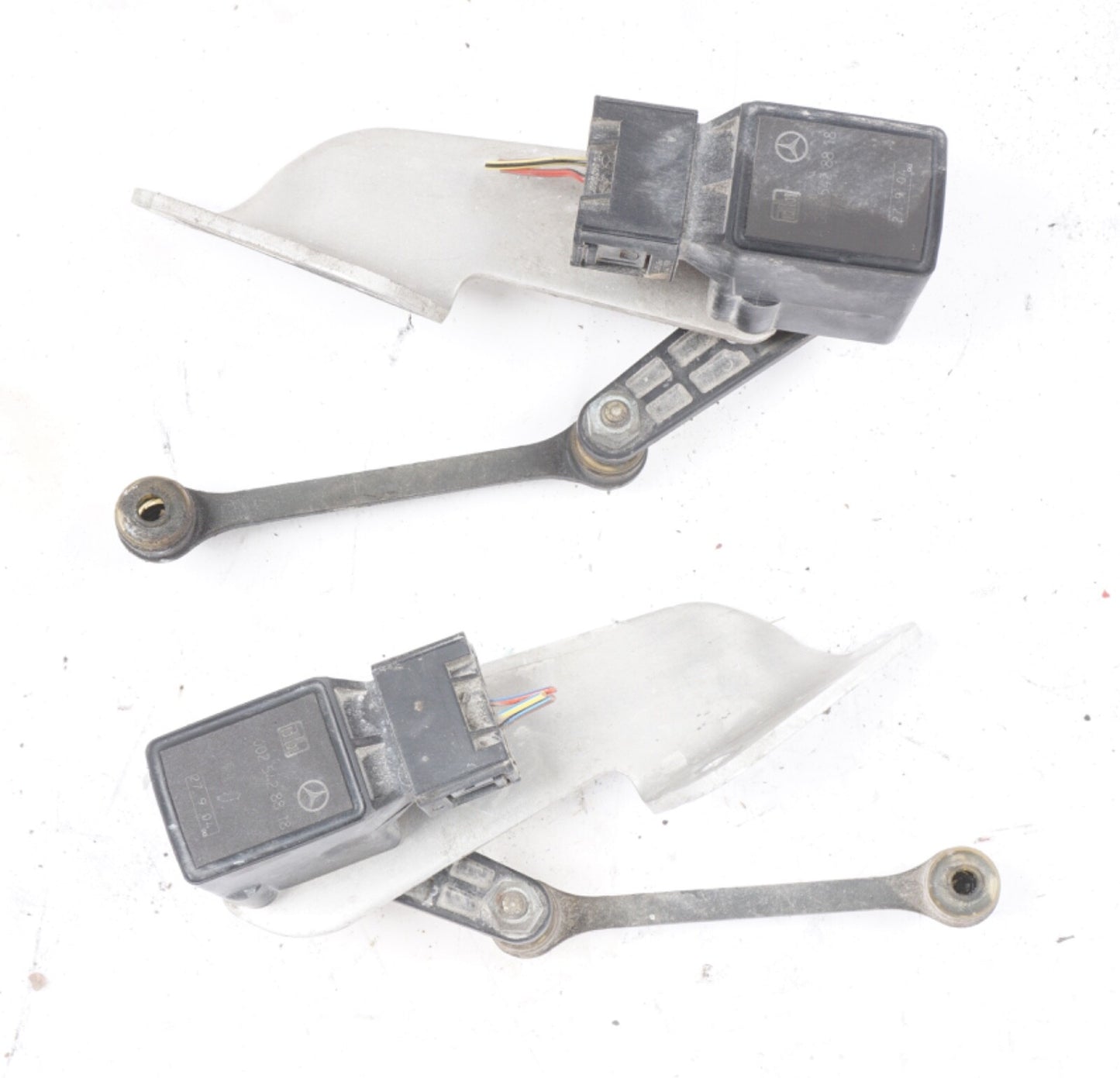 03-12 Mercedes R230 SL55 SL500 Rear Suspension Level Sensor Link Rod Set OEM 