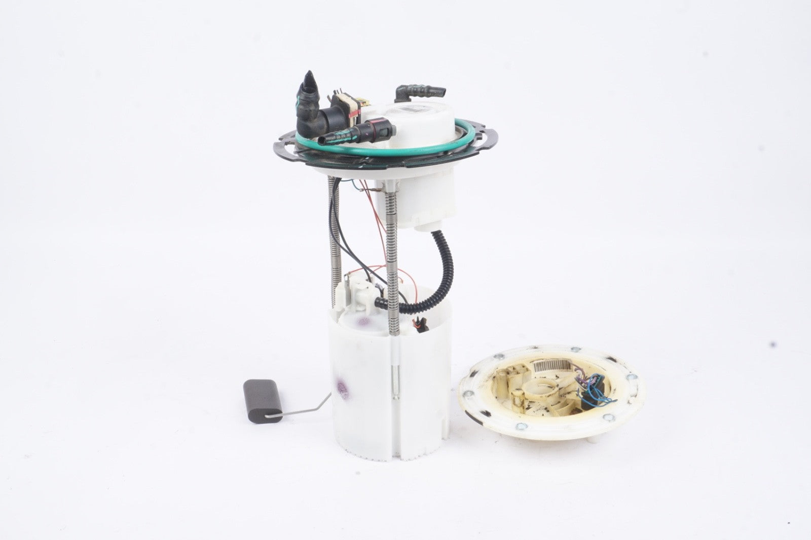 10 - 15 Mercedes W207 E350 Gas Fuel Pump OEM