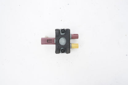 2012-2016 Mercedes ML GL Antenna Amplifier Splitter Amp Module 2128704089 OEM