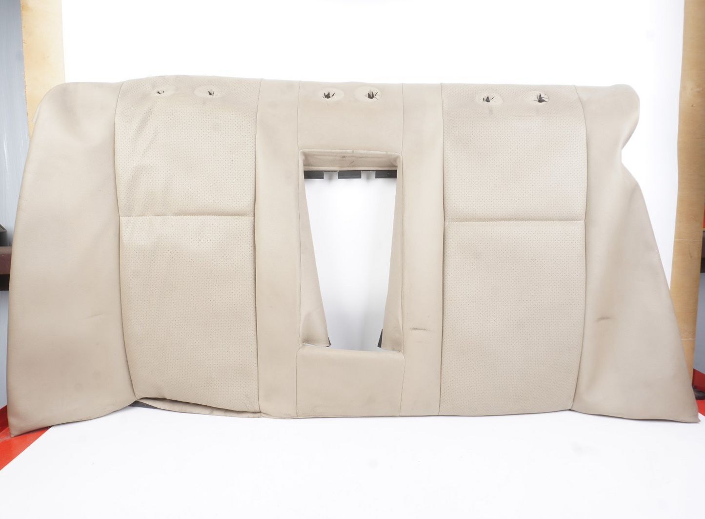 08-14 Mercedes-Benz C300 C250 Rear Seat Back Upper Cushion Cover OEM
