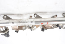 2012 - 2018 Mercedes X166 GL450 GL550 Right Side Fuel Injector Rail OEM