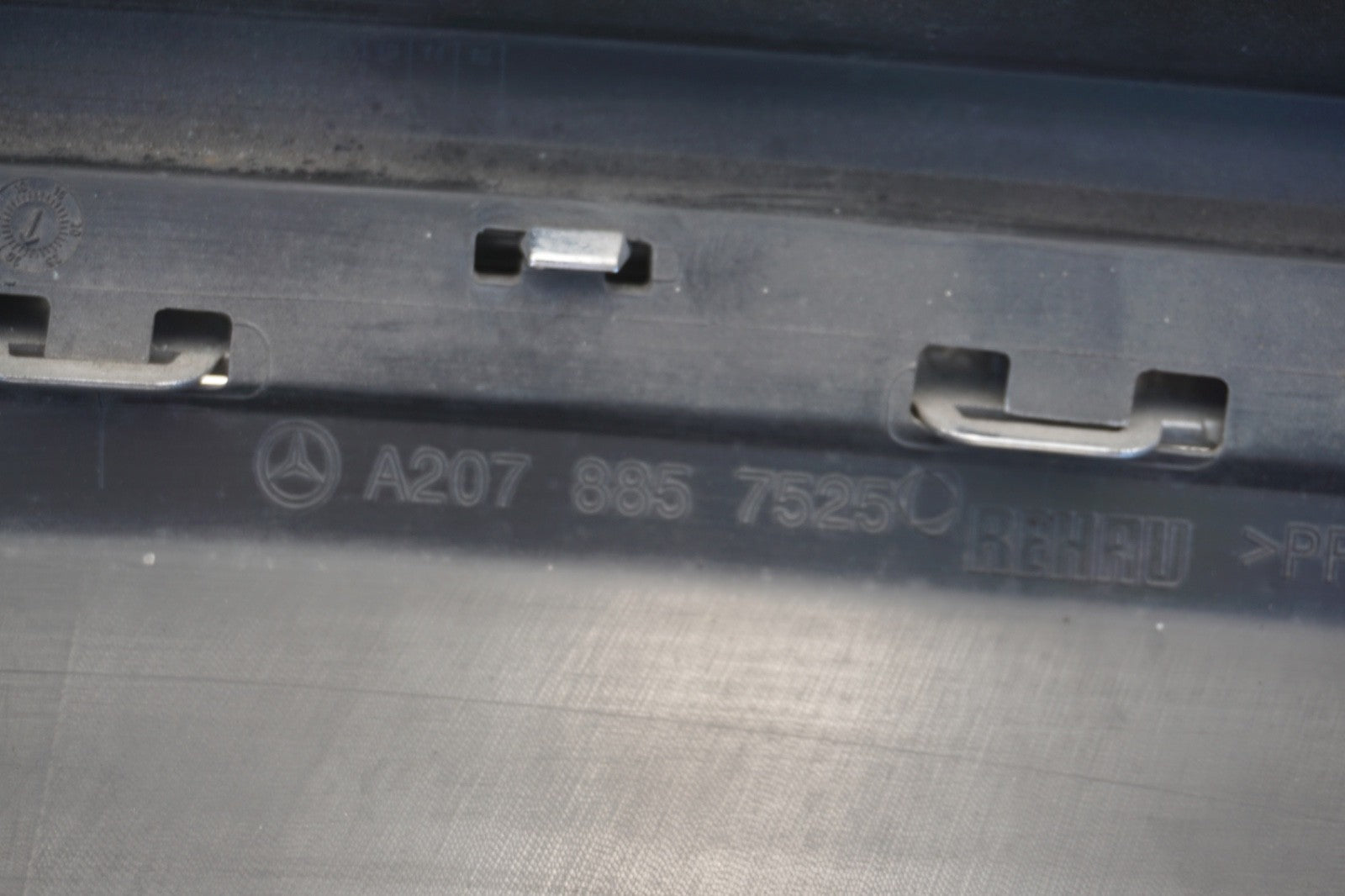 14-17 MERCEDES W207 COUPE CONVERTIBLE E350 E400 E550 REAR BUMPER LOWER COVER