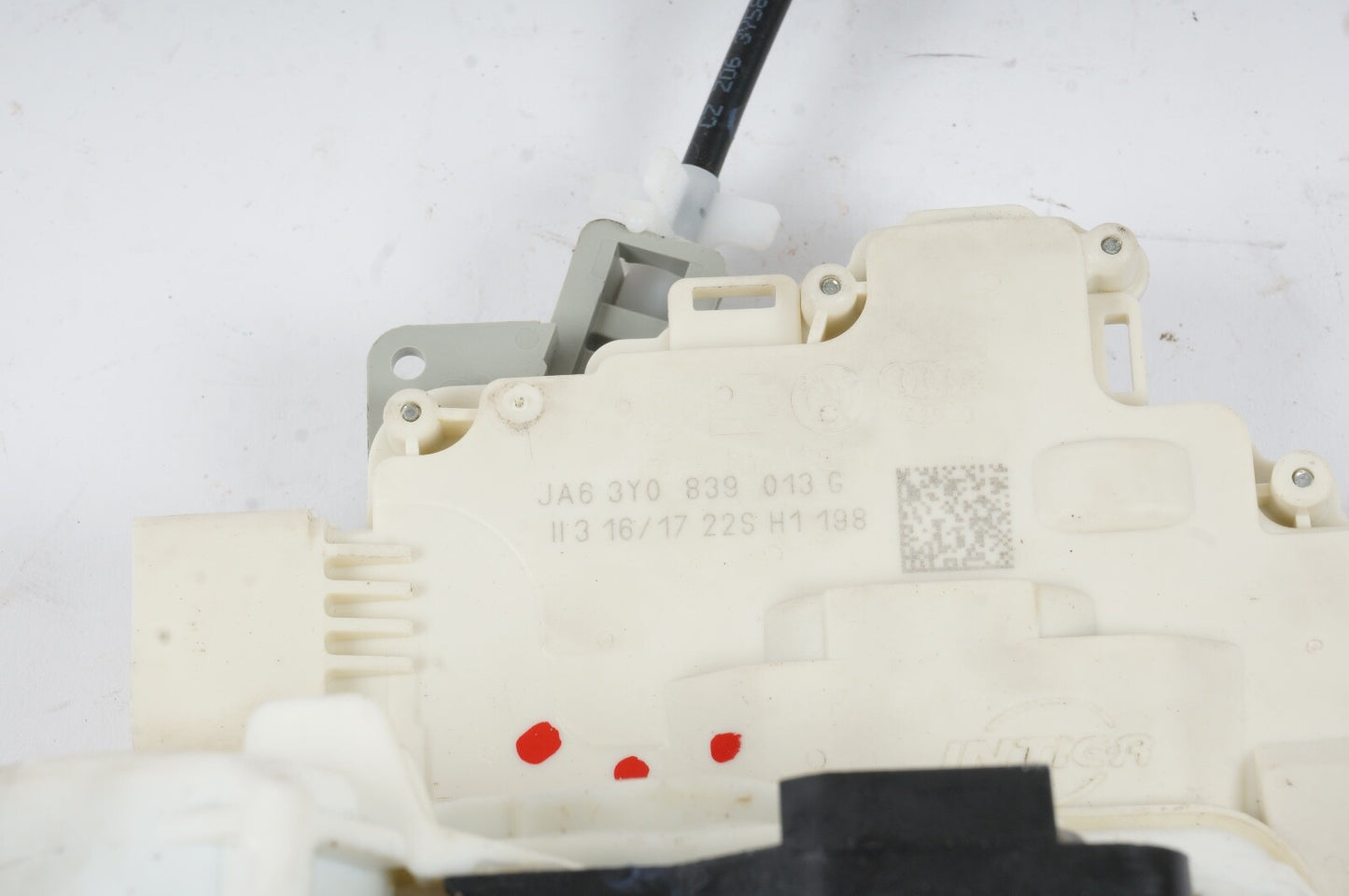 2010 - 2020 Bentley Mulsanne Rear Left Driver Door Lock Latch Actuator